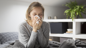 Por que você deve trocar sua escova de dentes depois de uma gripe